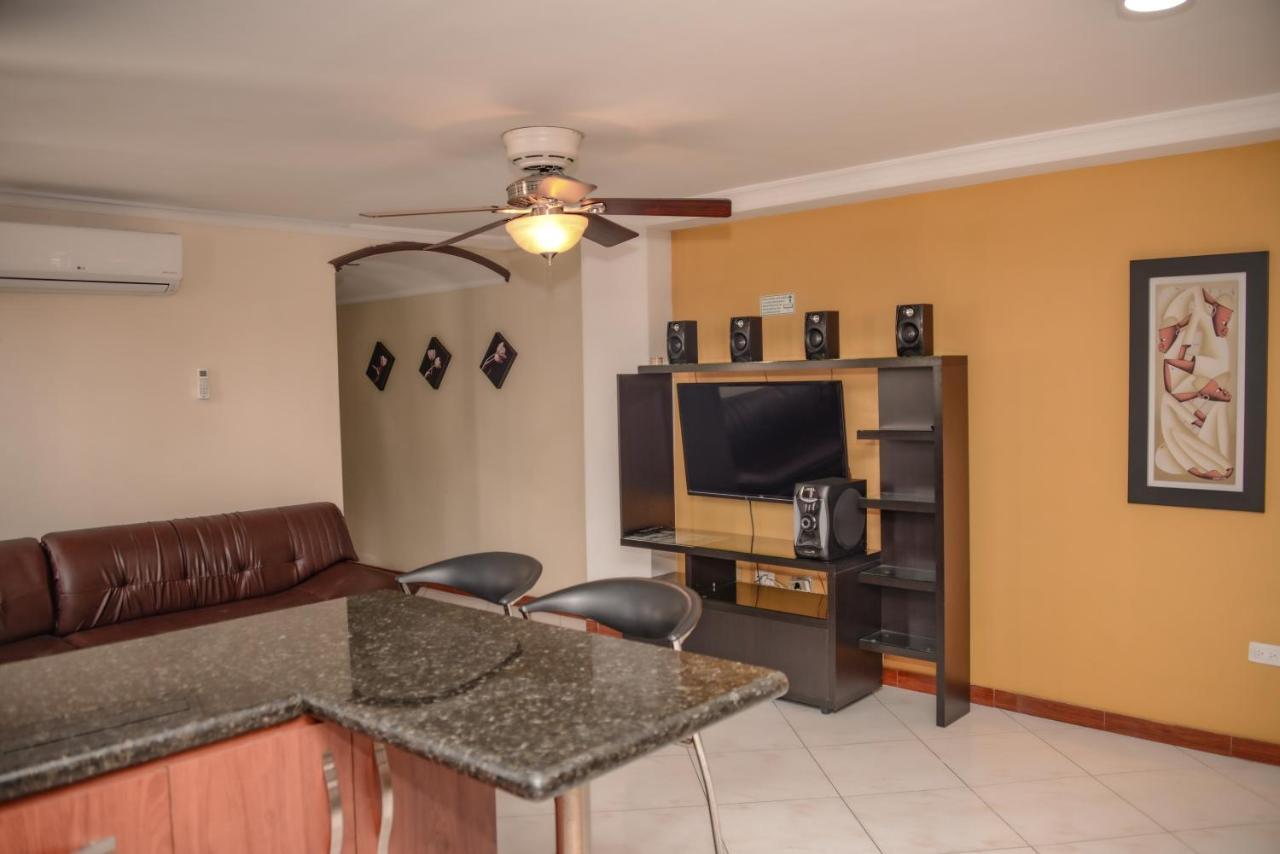 Calle 8 Suites Medellín Exteriör bild