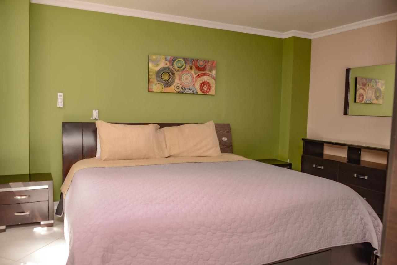 Calle 8 Suites Medellín Exteriör bild