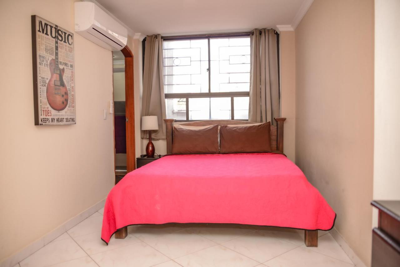 Calle 8 Suites Medellín Exteriör bild