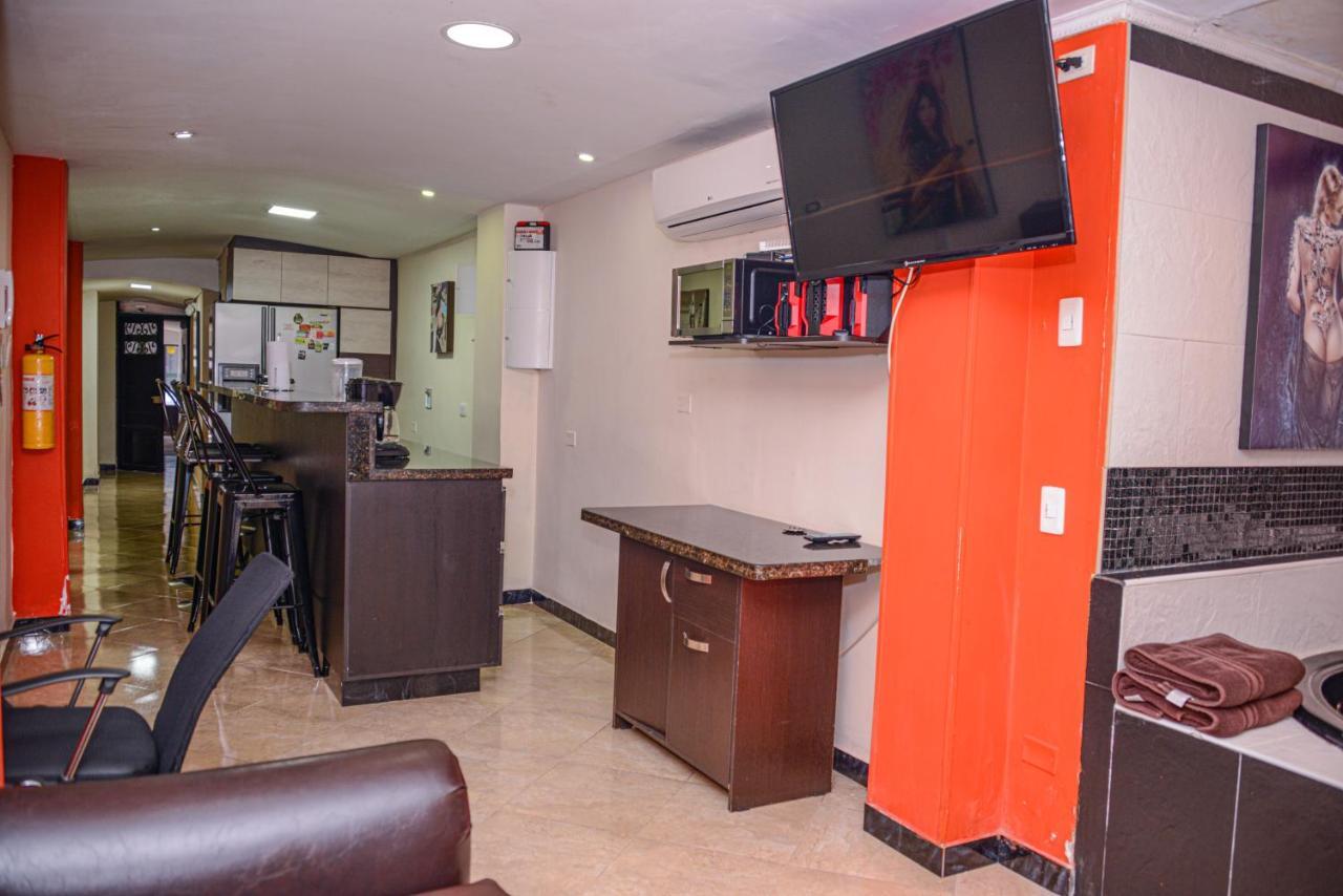 Calle 8 Suites Medellín Exteriör bild