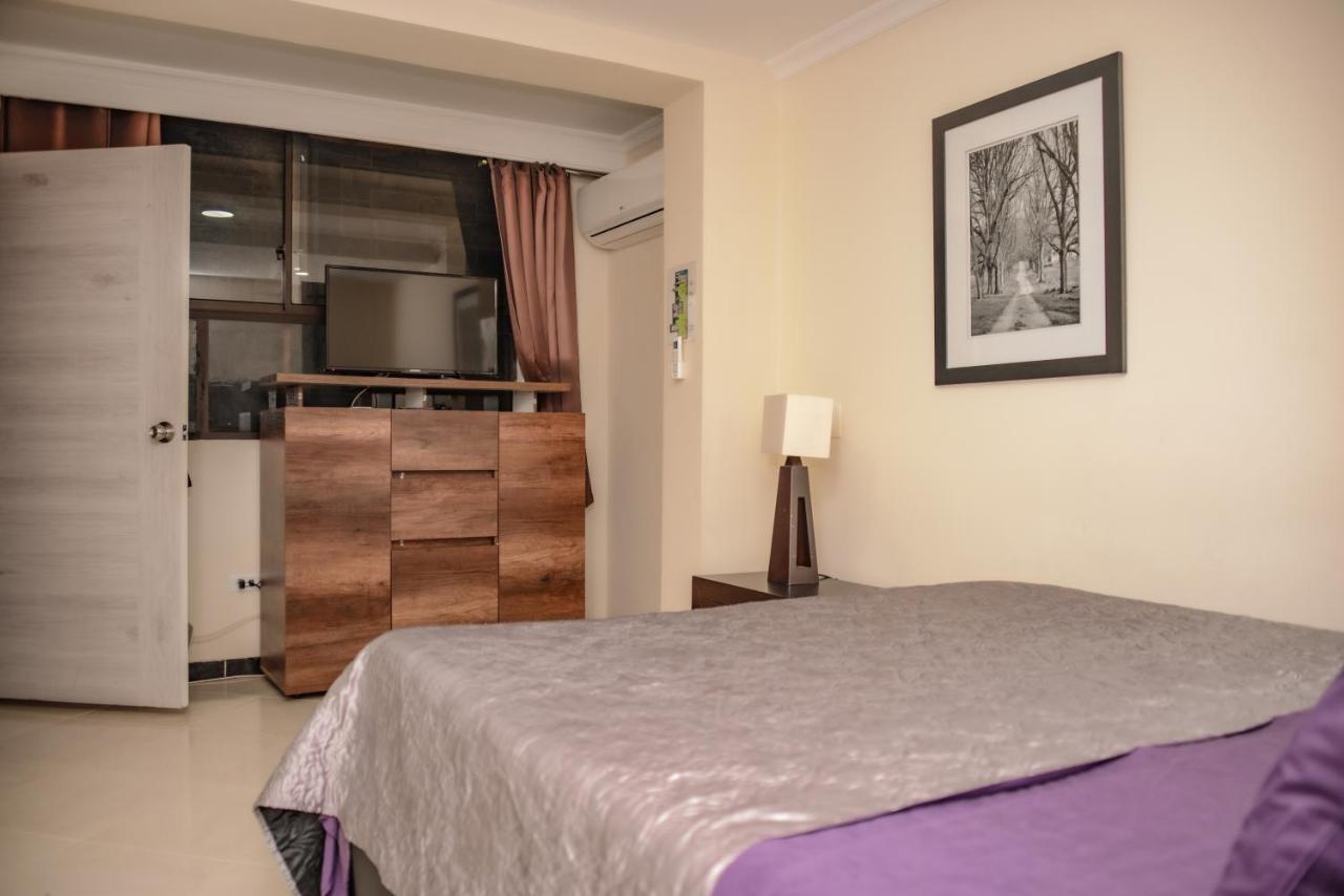 Calle 8 Suites Medellín Exteriör bild
