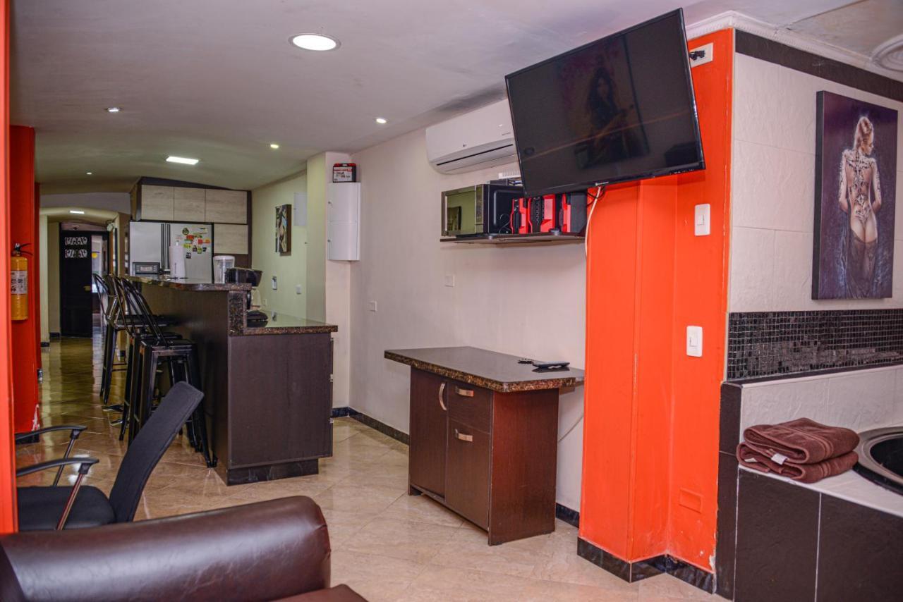 Calle 8 Suites Medellín Exteriör bild