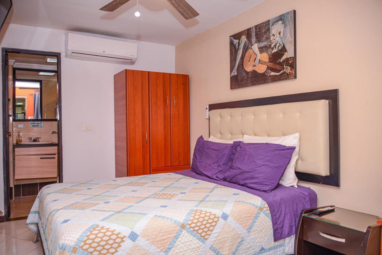 Calle 8 Suites Medellín Exteriör bild