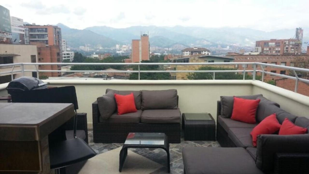 Calle 8 Suites Medellín Exteriör bild